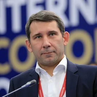 Может директор
