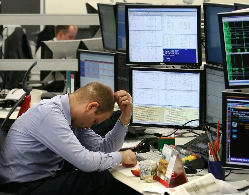 Московская фондовая биржа. Торги на фондовой бирже. Биржевые работники. Московская биржа трейдинг.