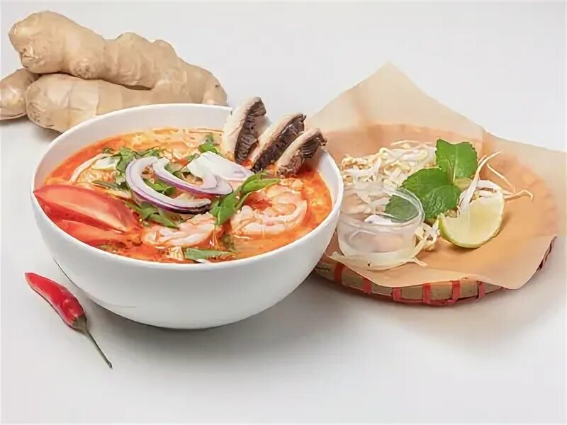 Вьетнамская лапша мисао. Лапша фо бо. Фо чон бо. Бун шот ванг. Суп фобо из говядины.