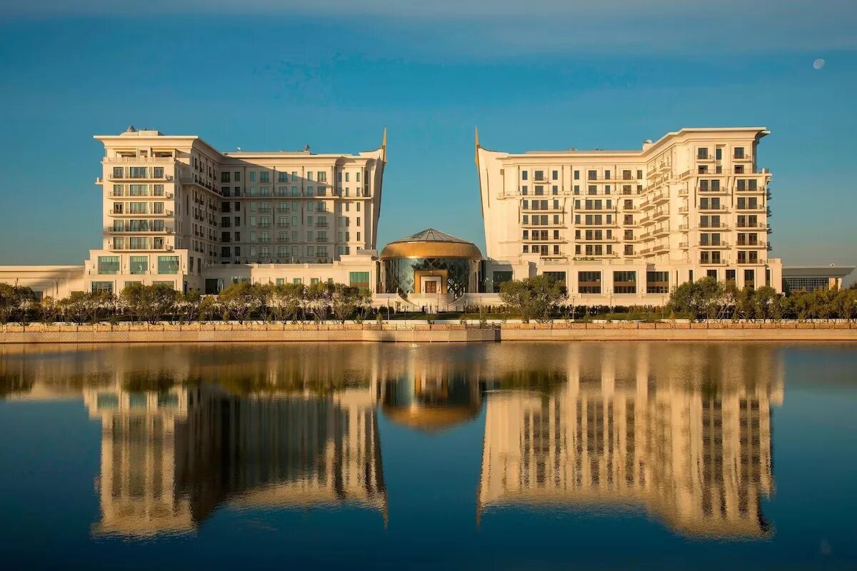 The st regis 5. Отель St Regis Астана. Сент Реджис Астана. Рэдиссон отель Астана. Отель сент Реджис.