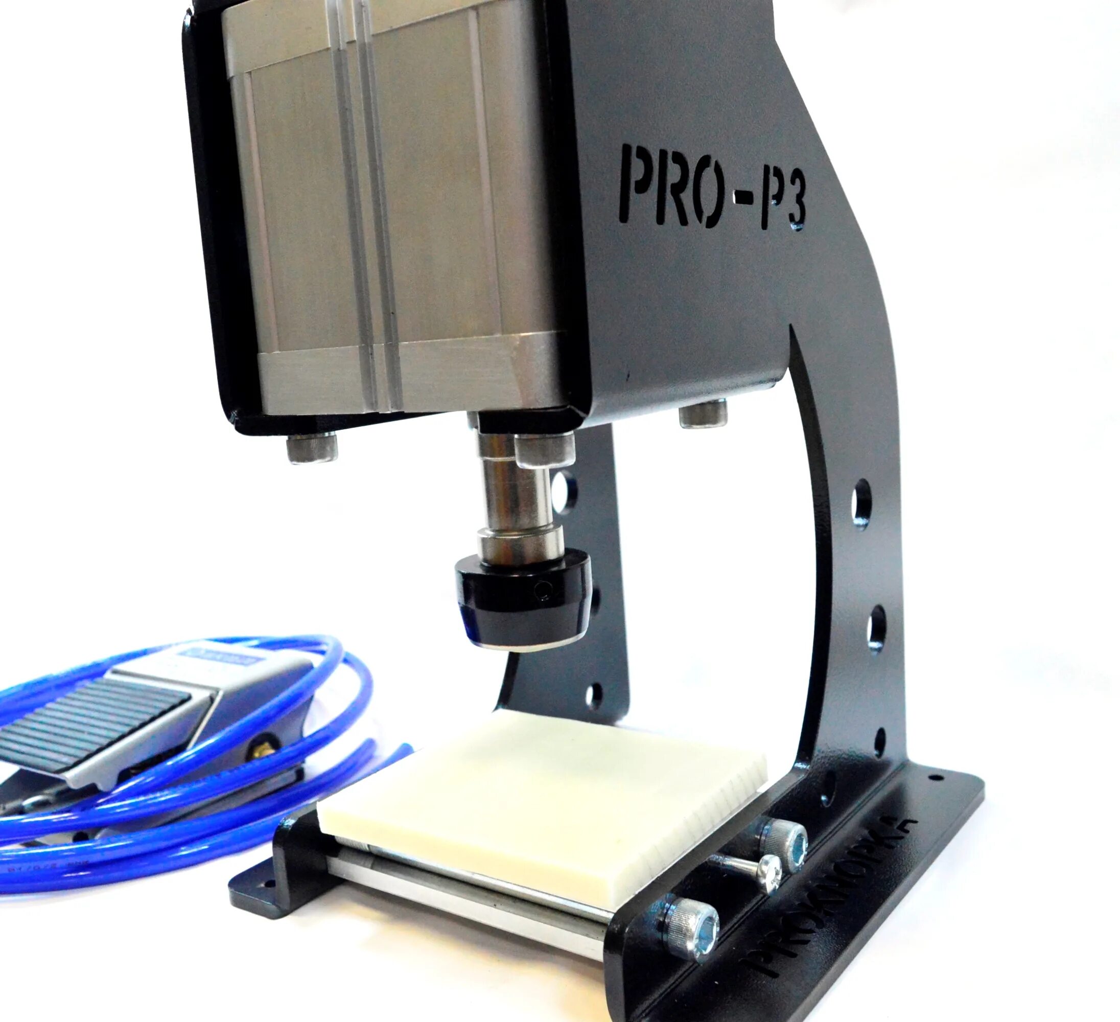 Пресс рычажный ручной 009386300. Пневмопресс для alt c48. Пресс вырубной cdp-500. Вырубка образцов. Пресс пневматический для вырубки.