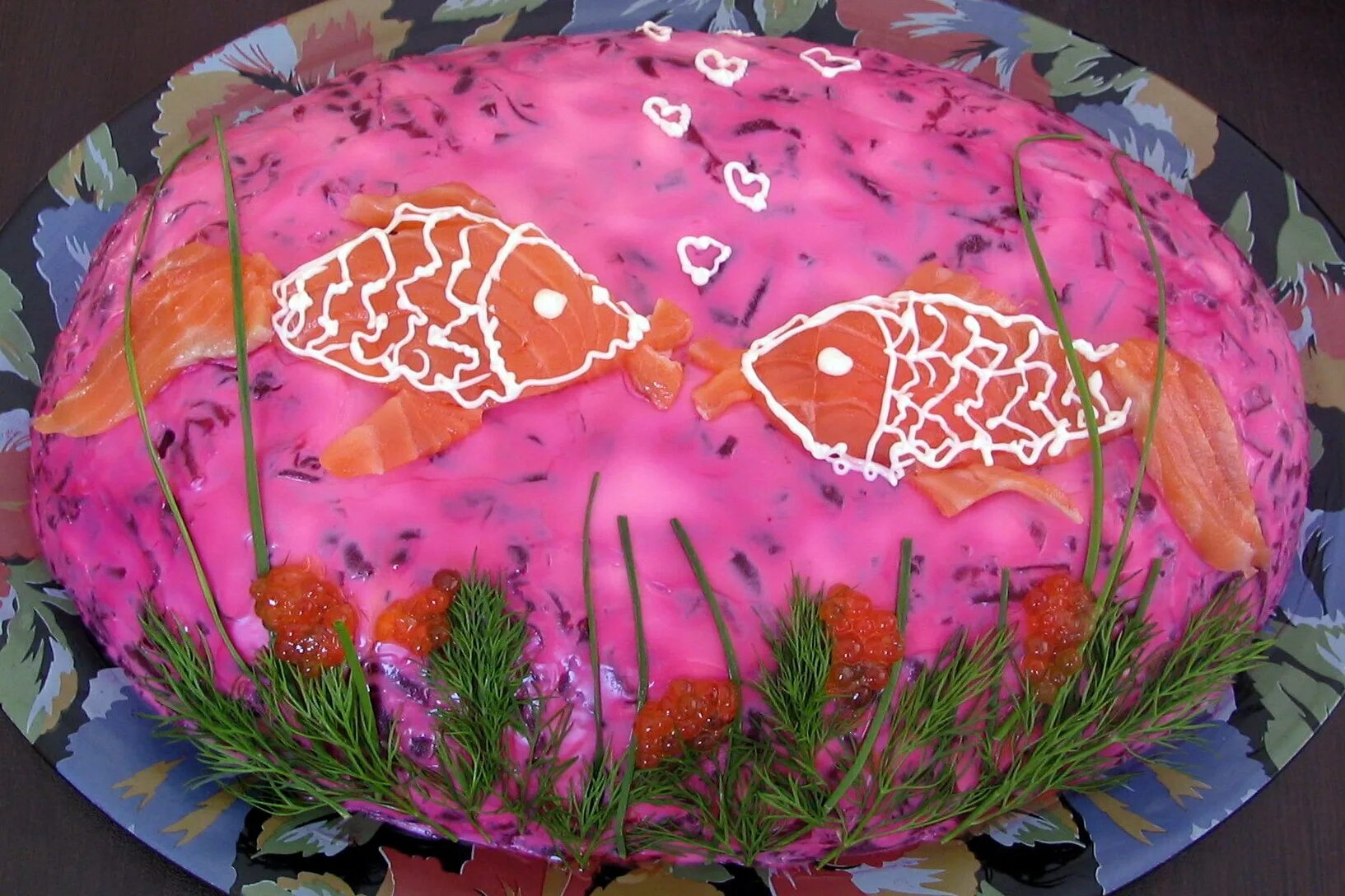 красиво украсить салат под шубой. украсить салат под шубой. красиво украсить салат под шубой. украшение салата под шубой. салат курица под шубой.