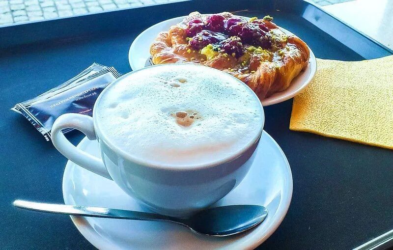 Самого невероятного доброго утра. Необычное утро. Красивый завтрак с кофе. Завтрак с надписью доброе утро. Завтрак зима.