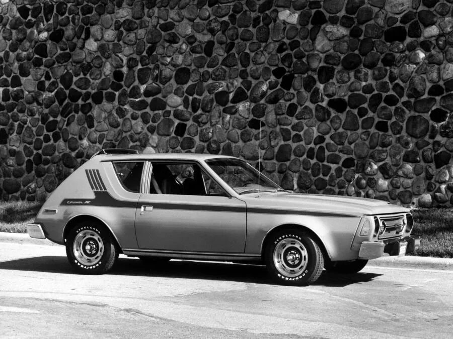 Amc 65. 1976 amc gremlin. amc gremlin 1970. amc gremlin машина. 1976 amc gremlin x.
