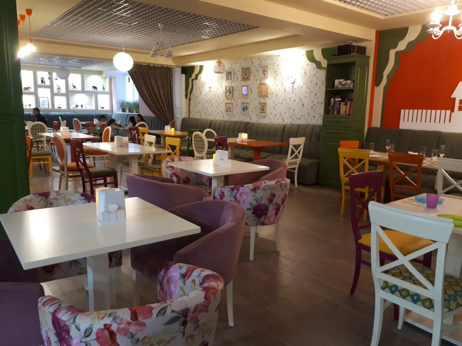 Ресторан рим в караганде. Караганда кафешки. Ресторан садре в караганде. Кафе в караганде. Кафе в караганде.