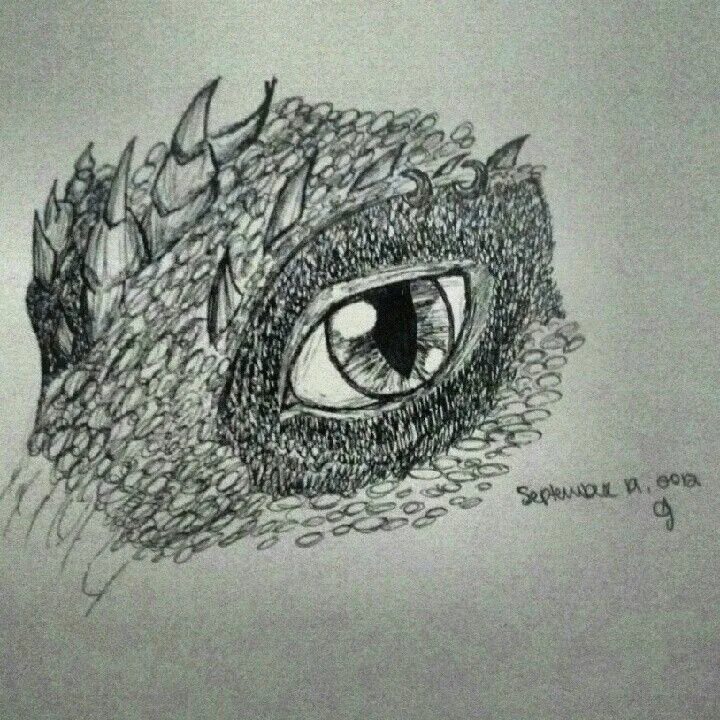 Dragon eye перевод. Глаз дракона. Рисунок глаз дракона легкий. Рисунок глаз дракончиков. Глаз дракона эскиз.