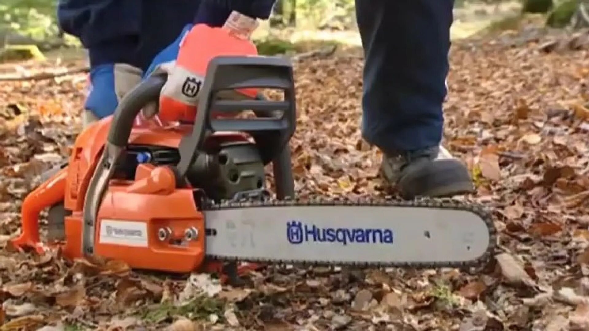 Бензопилы husqvarna видео. Пилы хускварна se-561. Husqvarna 236. Сапун масляный хускварна 236. Бензопила husqvarna 445e ii.