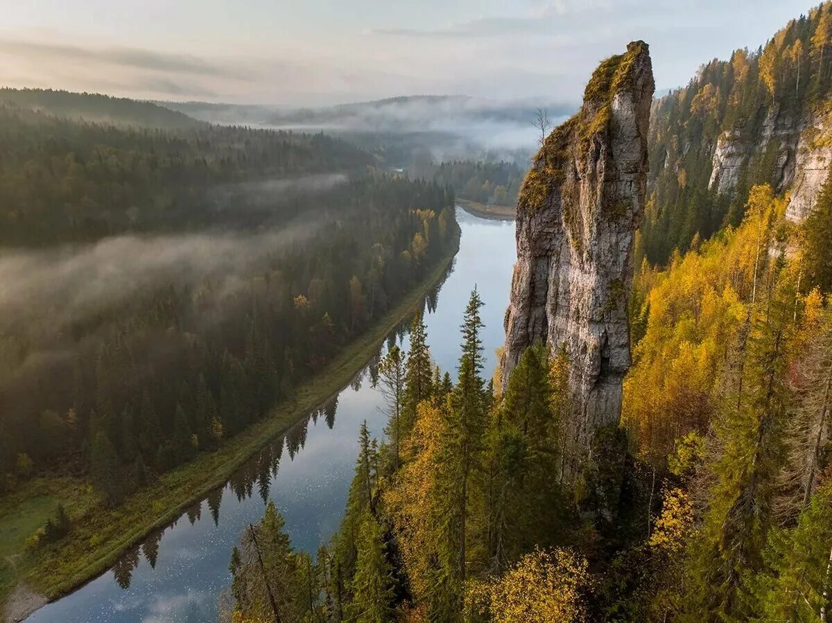 Чёртов палец Усьва Пермский край. Столбы Усьва Усьвинские столбы. Река Усьва Усьвинские столбы. Усьвинские столбы Пермь. Урок пермский край