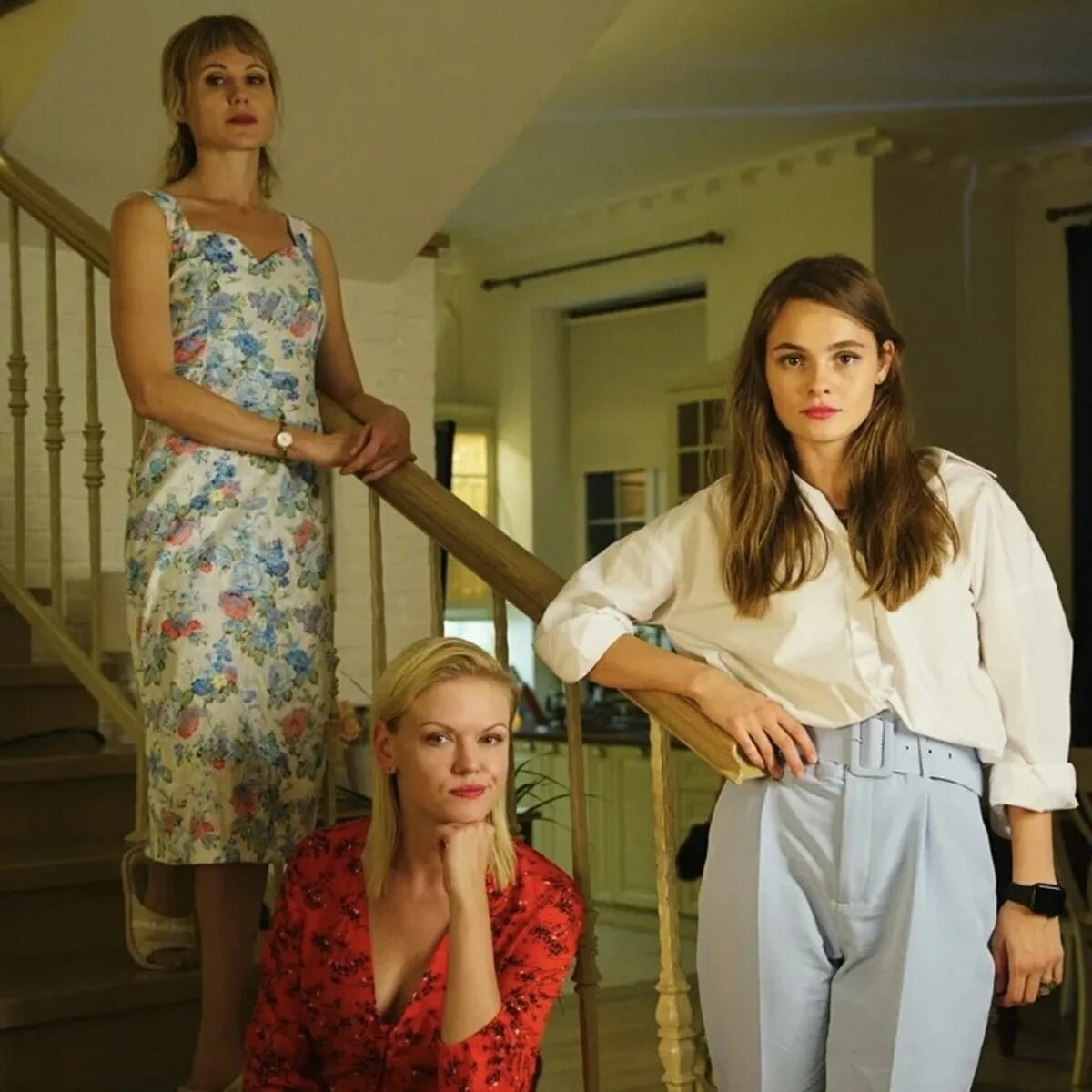 Сестры содержание. Сериал сестры 2025 ангелина стречина. сериал сестры 2025 лина миримская. лина миримская в сериале сестры. сеструха 2025 сериал.