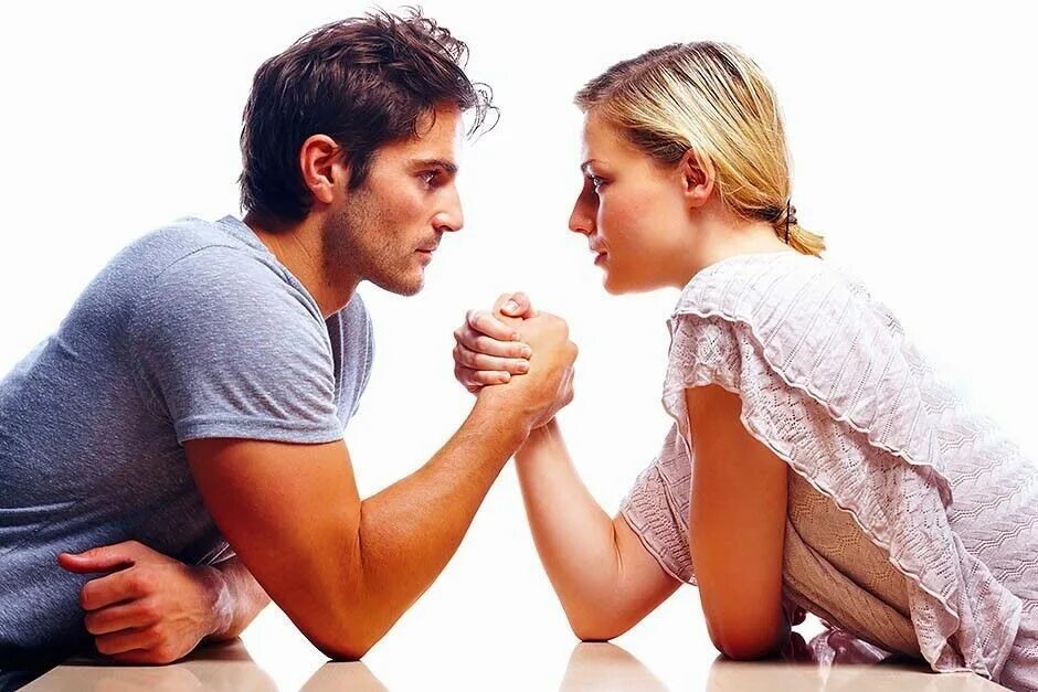 Как строить отношения с мужем. Взаимоотношения мужчины и женщины. Мужчина и женщина спорят. Ссора между мужчиной и женщиной. Спор между мужчиной и женщиной.