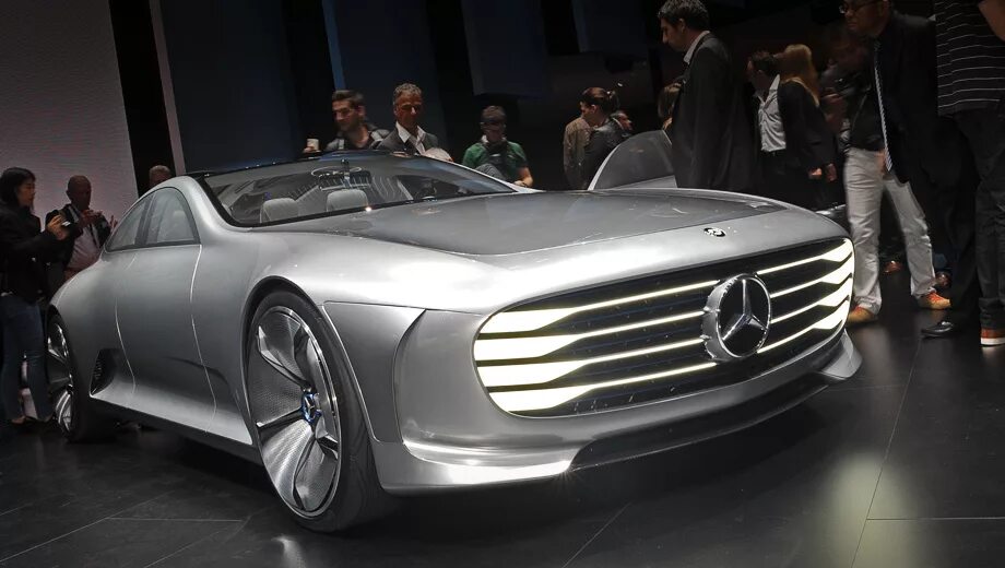 Почему мерседес называют мерседесом. Mercedes Benz IAA. Mercedes-Benz Concept IAA Saloon. Мерседес концепт кар 90х. Автомобили с лучшей аэродинамикой.