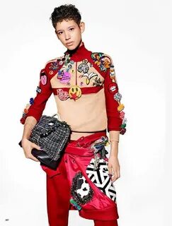 The Geek Girls Society (Vogue Japan) .