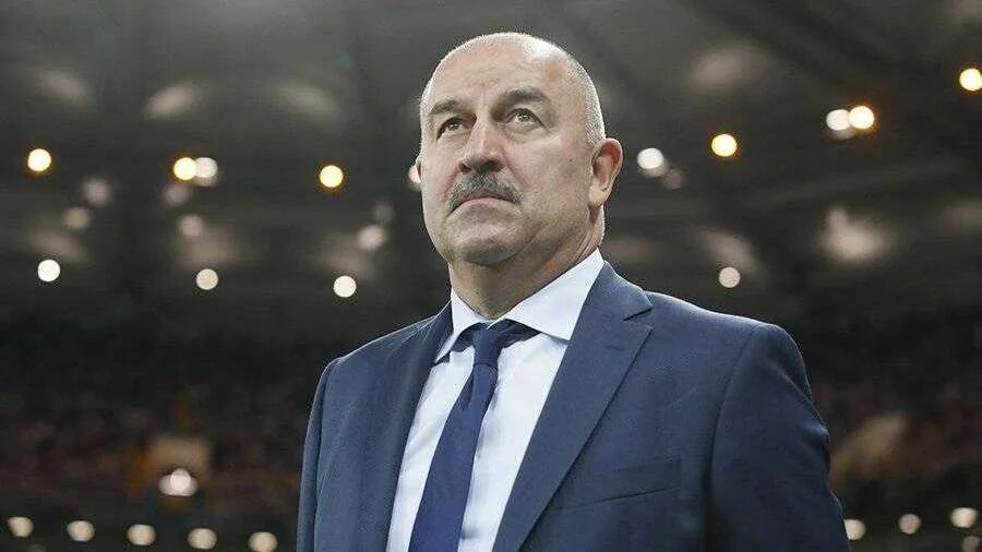 лучший тренер фифа 2018. лучший тренер фифа 2018 года. черчесов встал на клено1996 год. зинедин зидан награды тренера. лучший тренер фифа 2018.