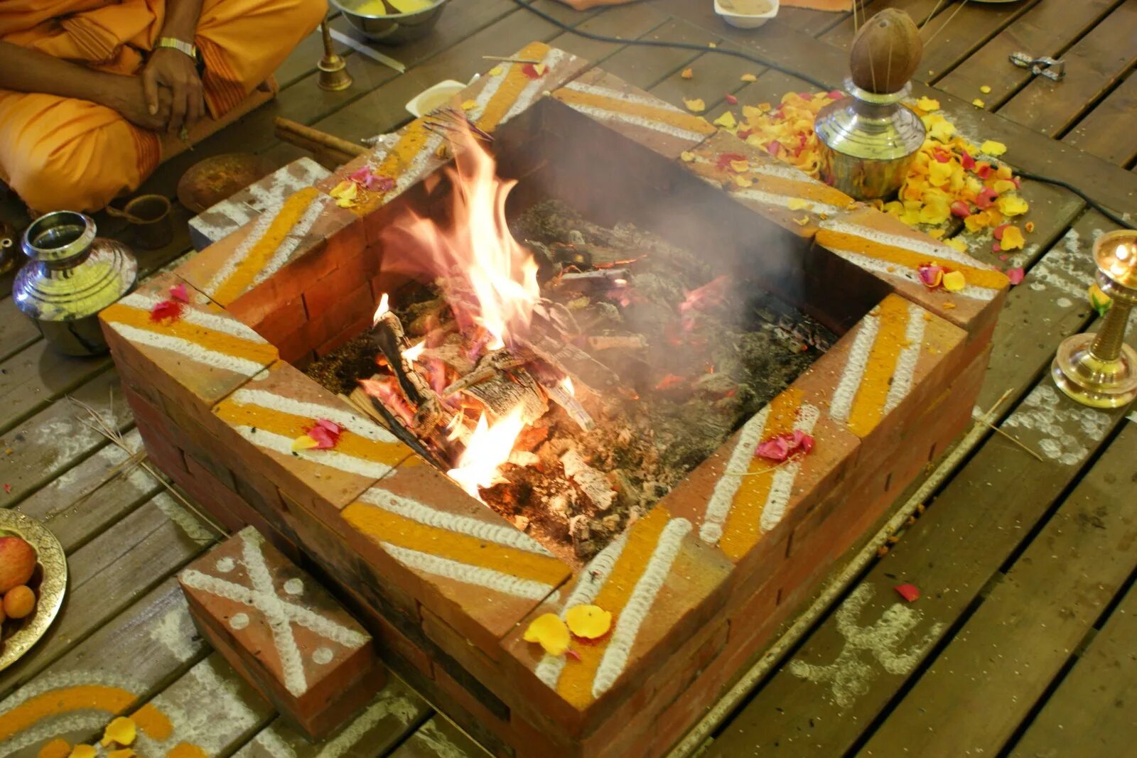 Квест аранар геншин. Алтарь агни. Грибосвин геншин импакт. Агнихотра сутра genshin impact последняя глава. Аранары геншин.