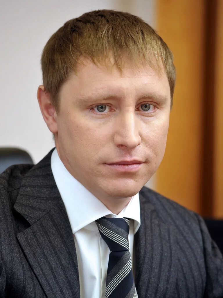 Поздравить директора с новым годом. Директор мурманской. Мурманск директор обл. Директор 35 срз мурманск. Директор мурманской.