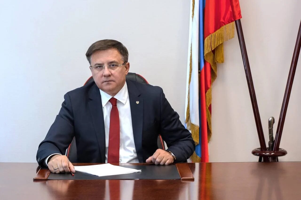 Омельницкий Владимир Владимирович глава администрации