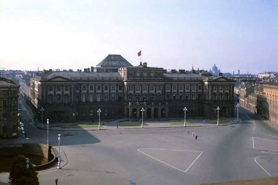 Ленинградский городской совет народных депутатов. Папка адресная "благодарность". Мариинский дворец спб. Исполком ленсовета. Здание ленсовета.