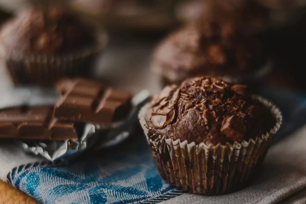 Маффины. Маффины. Шоколадные маффины. Шоколадные кексы маффины. Шоколадные маффины.