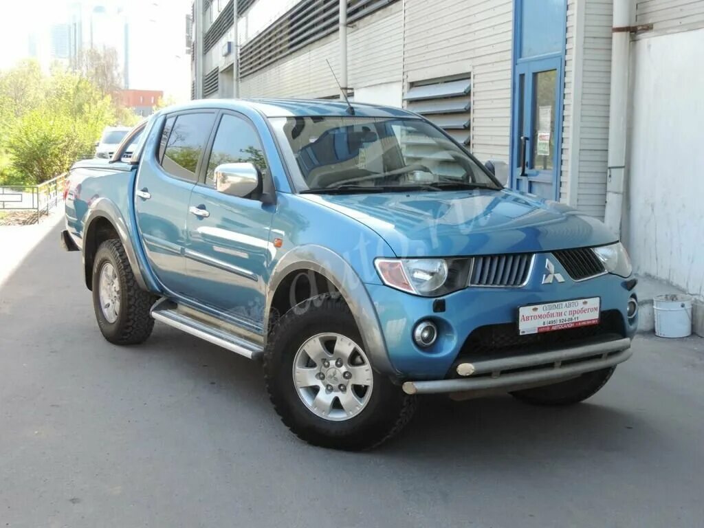 Машина митсубиси л200. Митсубиси л200 синий. Мицубиси l200. Mitsubishi l200 4 поколение. Митсубиси л200 новый.