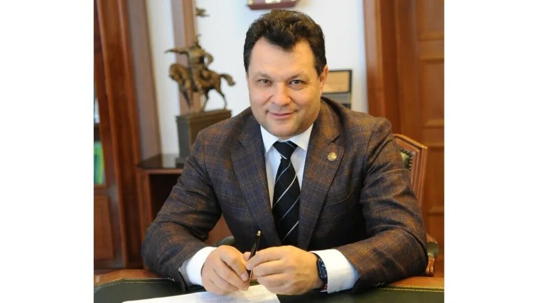 Абдулманов рустем мидхатович. Рустем нуриев елабуга. нуриев рустем мидхатович елабуга.
