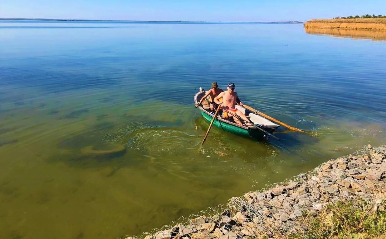 Клевый маныч. Весёлый река Маныч. Маныч-Гудило рыбалка. Озеро Маныч-Гудило рыбалка. Клёвое место веселый Маныч Ростовская область.