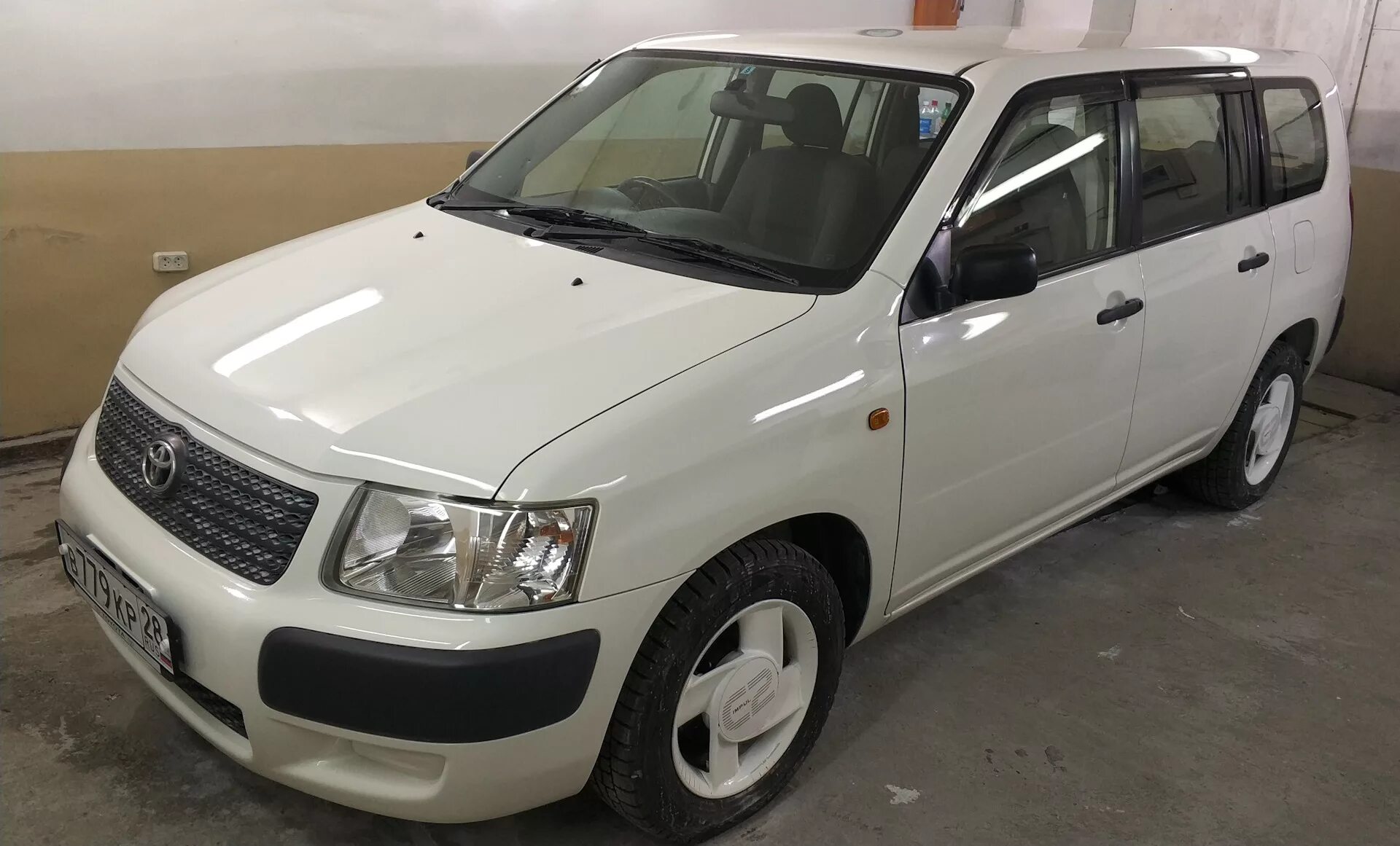 Пробокс 2003. Тойота 2003 probox. toyota probox 2003. toyota probox 1.5. toyota probox 2003 год.