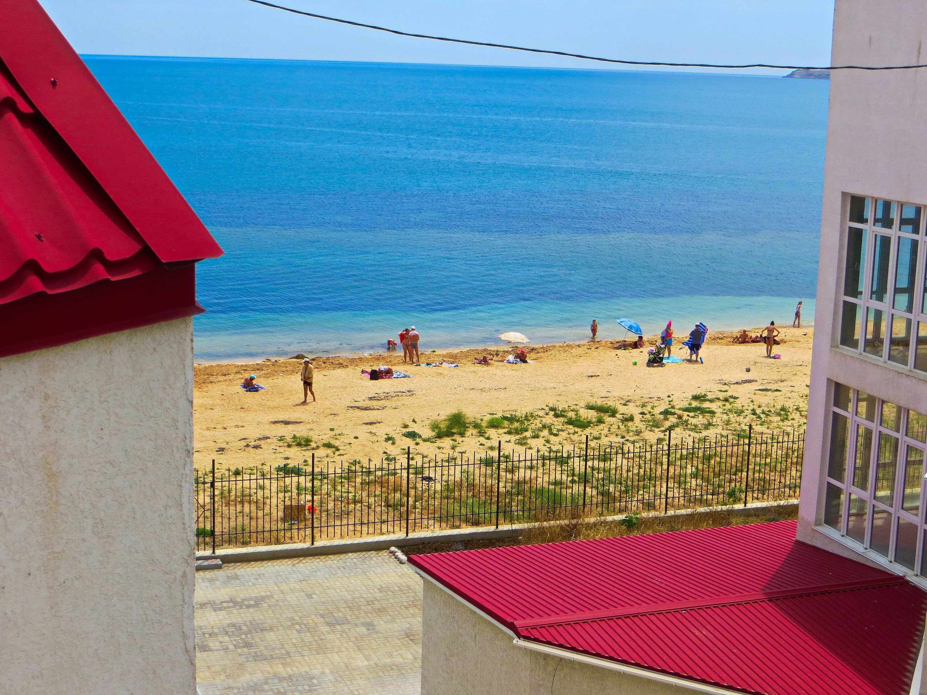 Феодосия черноморская набережная 1б. Феодосия черноморская набережная консоль. Крым феодосия куйбышева 57а. Жк черноморская набережная феодосия. Жк черноморская набережная феодосия.