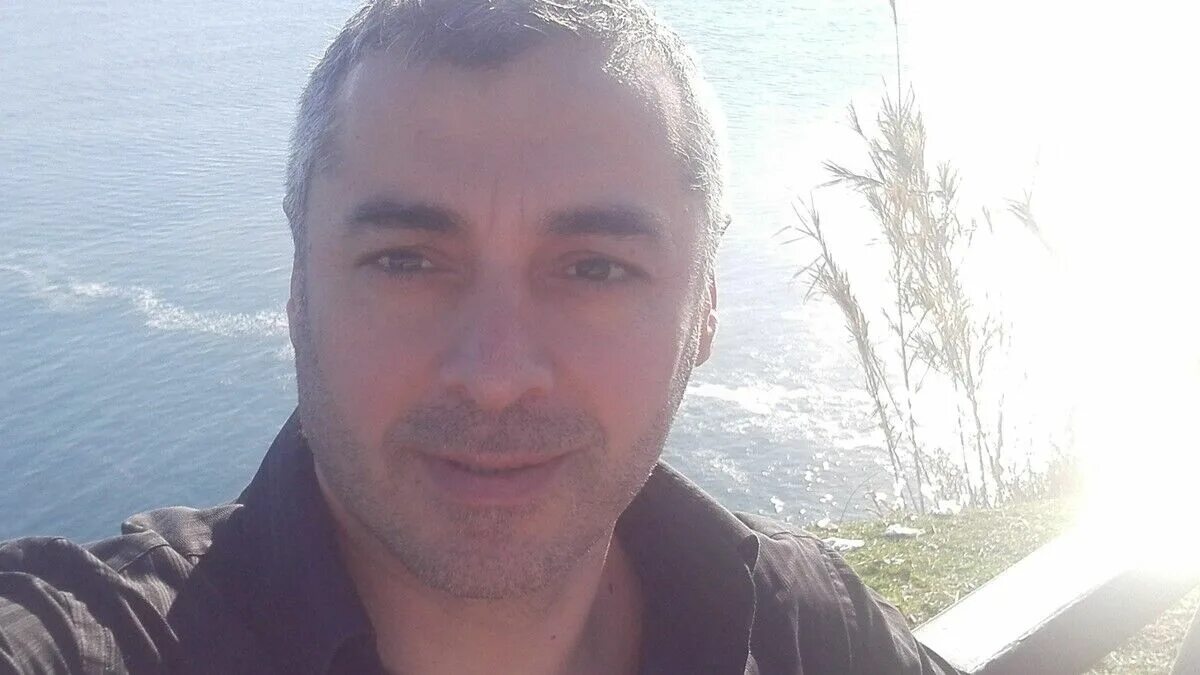 Селфи мужчины 40 лет. Селфи 40 летних мужчин. Мужчина 45 лет селфи. Селфи мужчины 40 лет. Селфи мужчины 40 лет.