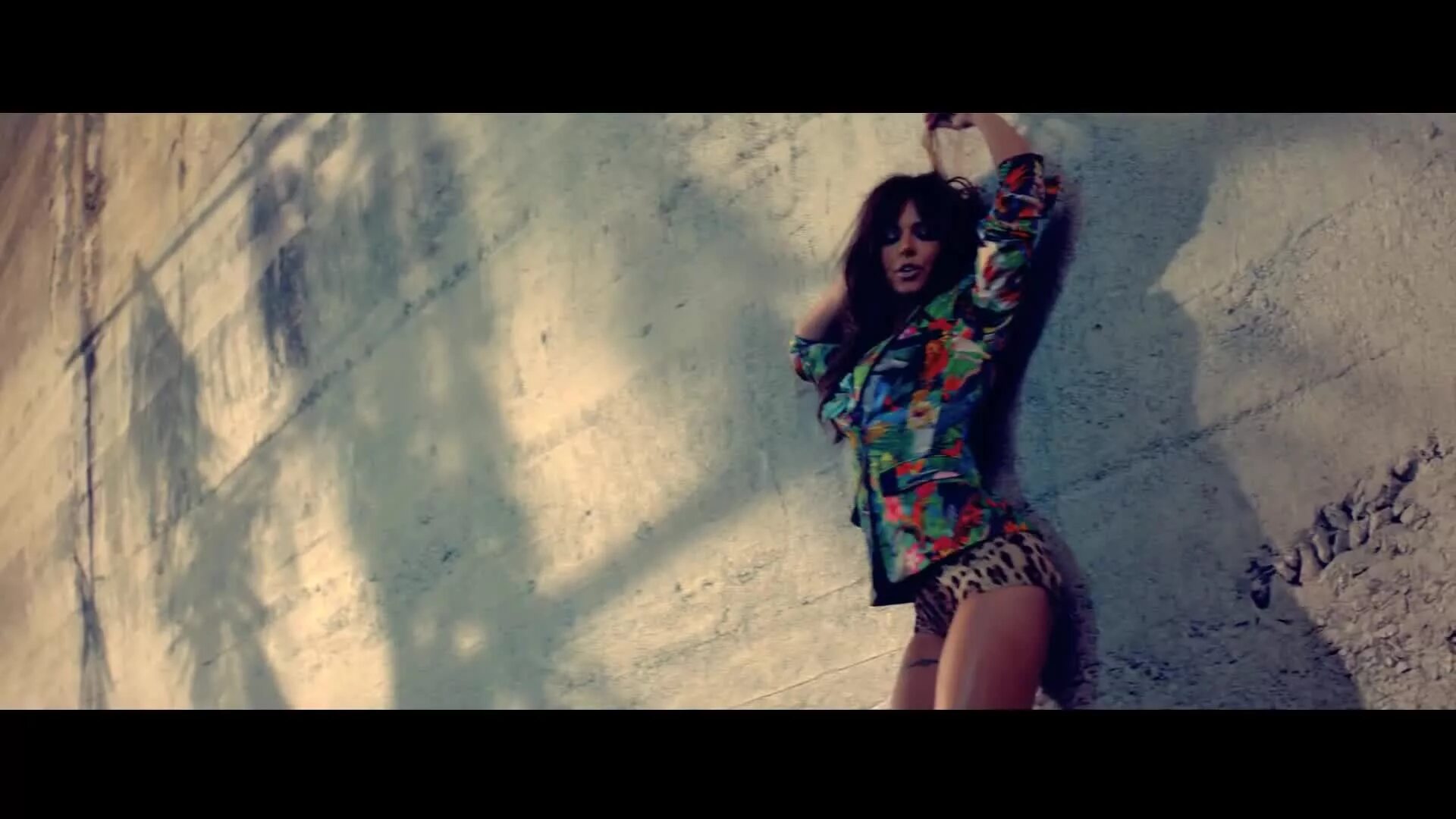 Девушка с едой. Девочка девушка минус. Девочка девушка минус. Минус, мила,. Девочка девушка минус.