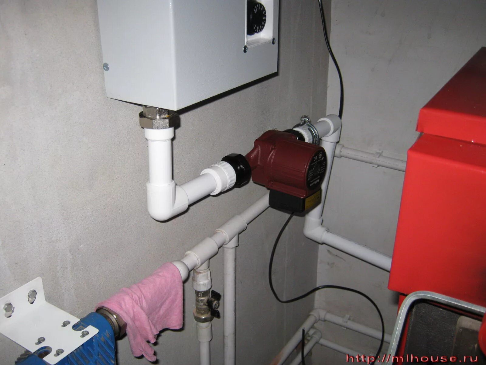 Обвязка электрокотла эван. Обвязка котла полипропиленом в частном доме. Обвязка котла протерм. Котельная из полипропилена. Обвязка котла бакси 32 трубой полипропилен.