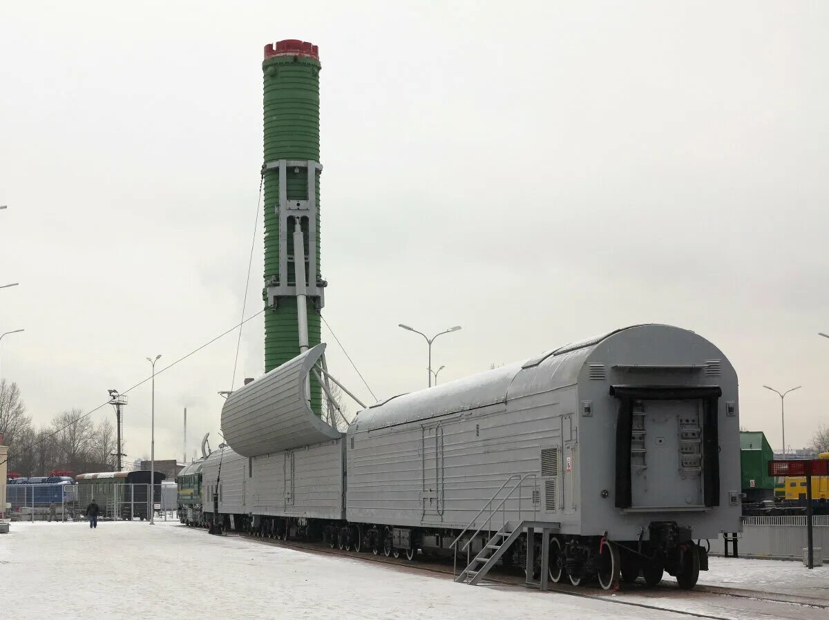 Бжрк ракетный комплекс скальпель. Боевой железнодорожный ракетный комплекс рт-23 уттх «молодец». Боевой железнодорожный ракетный комплекс рт-23 уттх «молодец». Ракетный комплекс баргузин бжрк. Рт-23 уттх «скальпель».