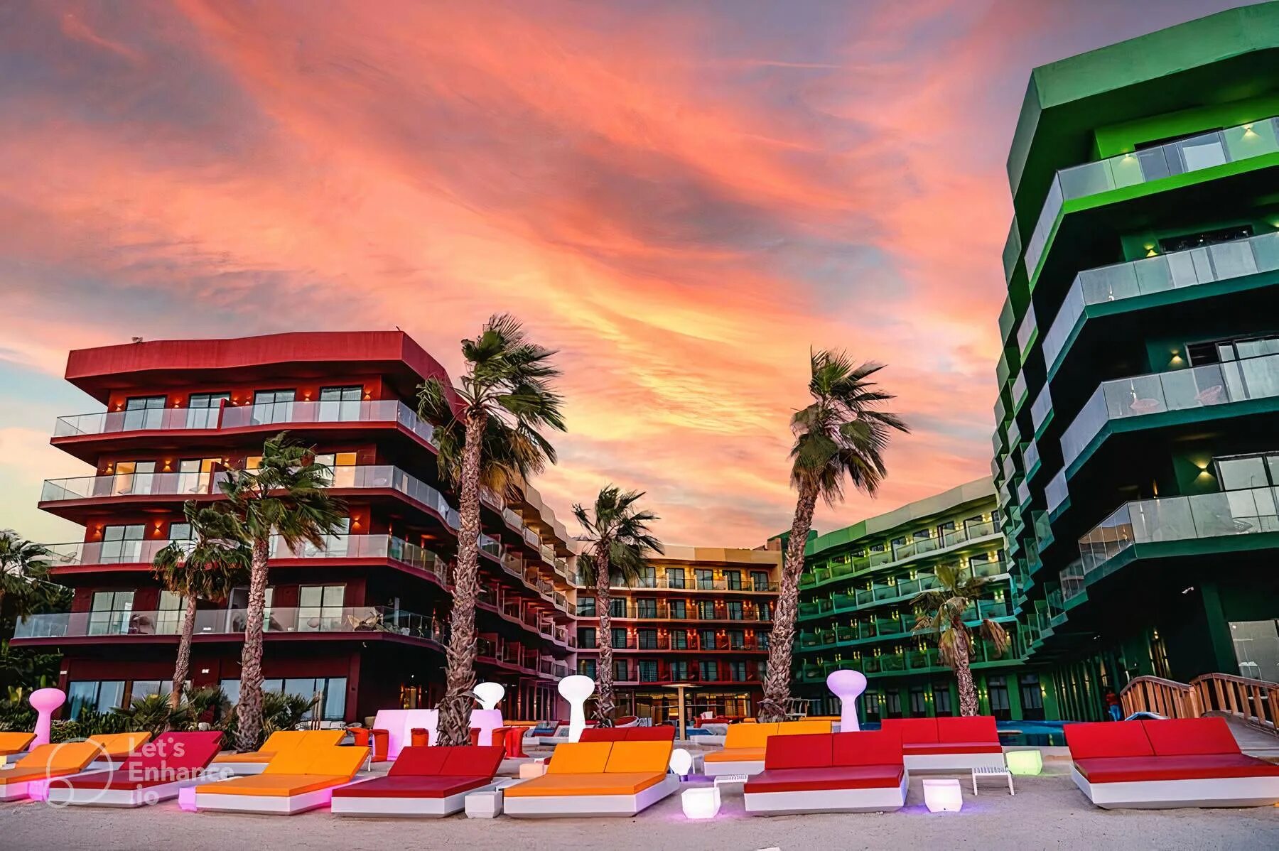 Cote d azur hotel. World islands дубай. Cote d'azur москва. Отель cote d'azur дубай. Ментона отели.