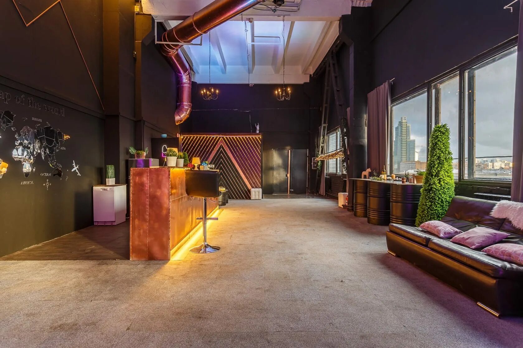 Лофт мск. Bash today лофт на бауманской. Лофт лодж на бауманской биг бен. Fara place лофт. Духовской переулок 17 с 1 the loft.