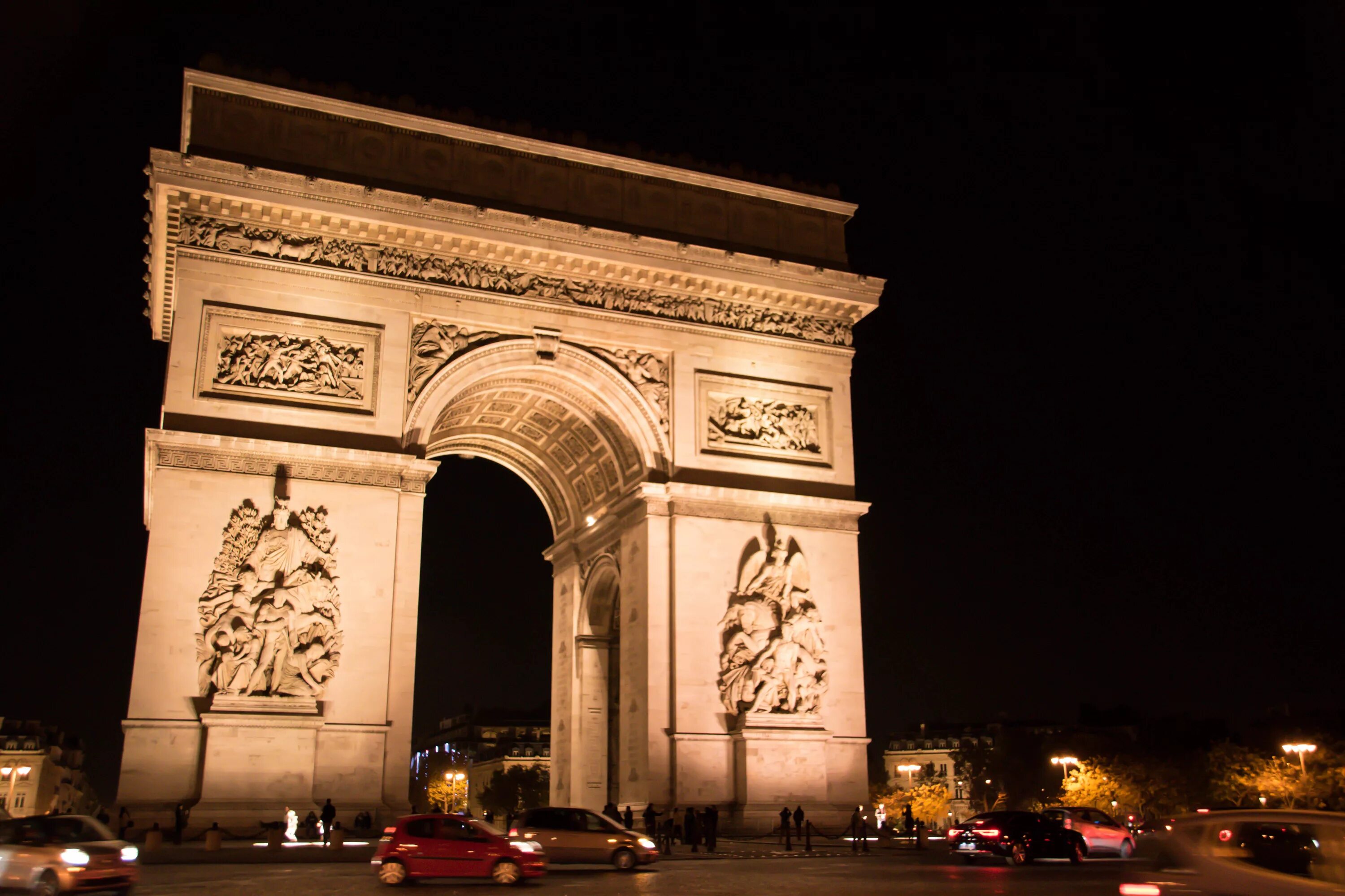 Арка актера. Триумфальная арка Париж. Триумфальная арка (Франция). Триумфальные арка монумент Парижа. Шальгрен Триумфальная арка Париж.