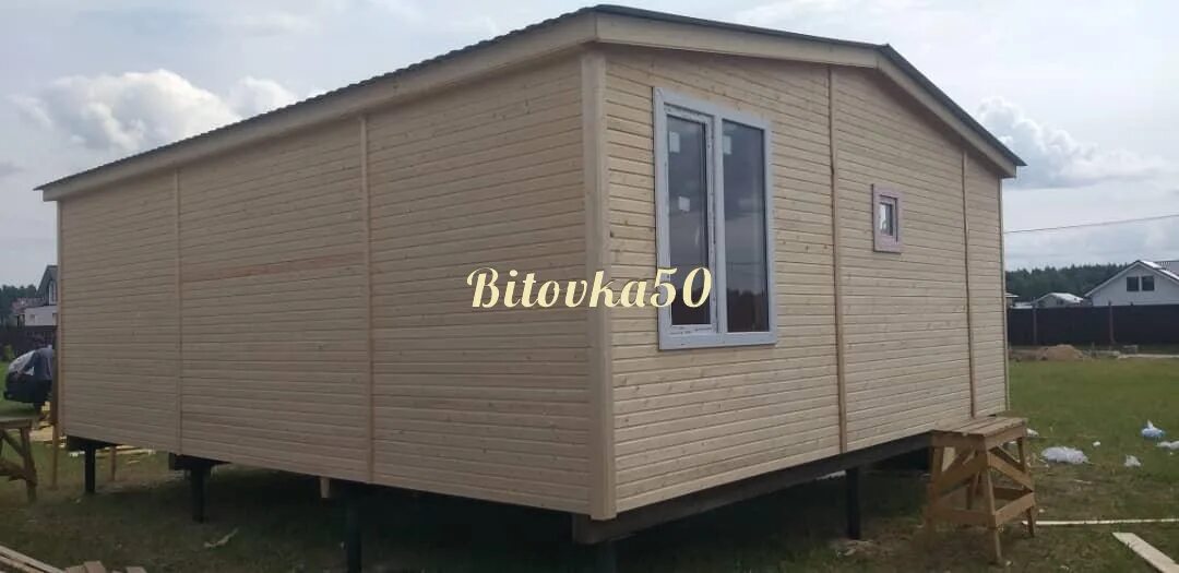 Бытовка 50. Бытовка дачная 2 2 superbytovki. Арабатская стрелка турбаза чайка. Двухкомнатный вагончик с верандой. Бытовка 50.