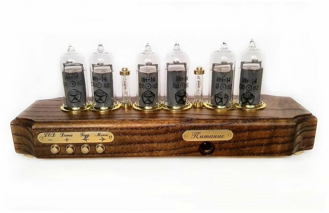 Часы на газоразрядных индикаторах. Грозоразрядник ламповый ссср. Ретро часы на газоразрядных лампах. Газоразрядные индикаторы ин. Ретро калькулятор ламповый.