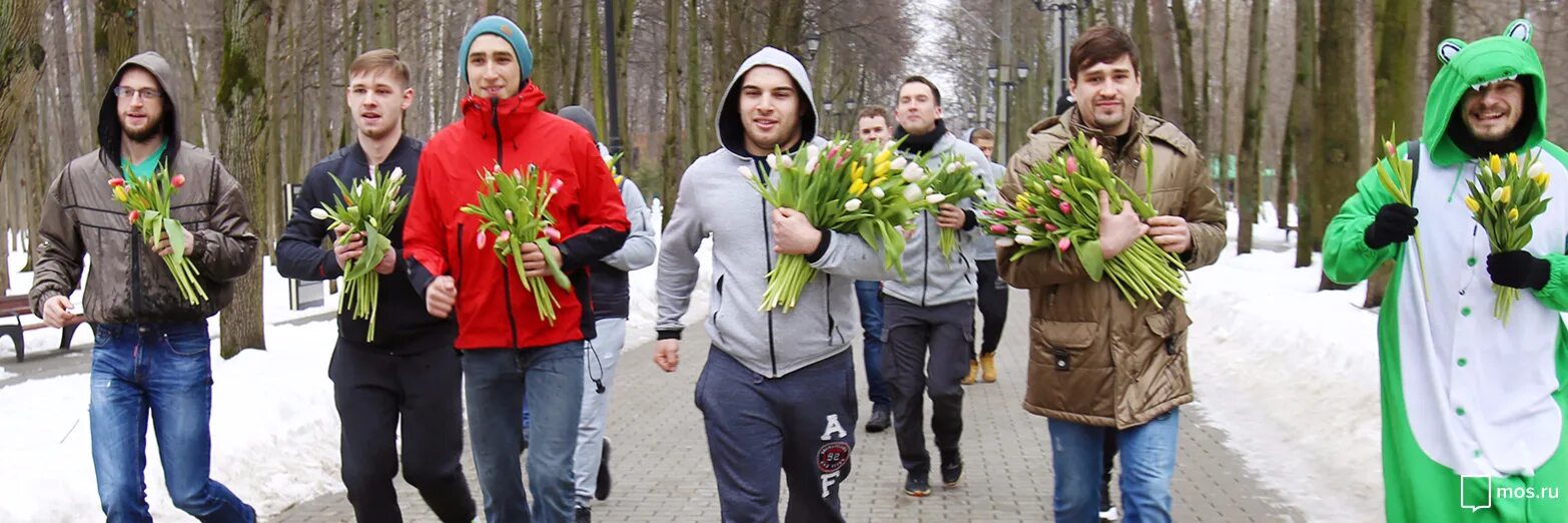 Парака в 8март.