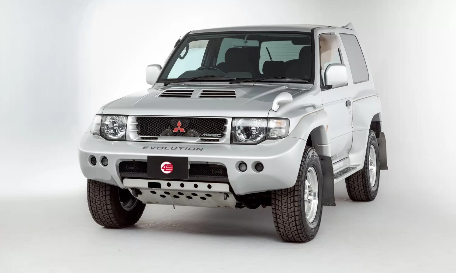 Митсубиси Паджеро Эволюшн. Mitsubishi Pajero 2 Evolution. Митсубиси Паджеро Эволюшн 1997. Mitsubishi Pajero EVO 2+2. Паджеро эво