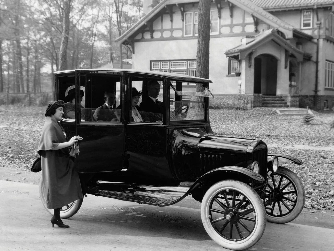 Прошлого века 18. Ford model t 1923. Ford model t 1923 sedan. 1923 Ford model t Tudor sedan.