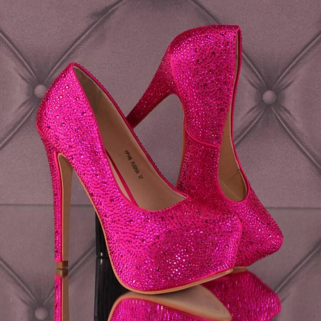 Туфли розовые. Самые красивые розовые туфли. Черно розовые туфли. Кислотно розовые туфли. Розовые туфли есть