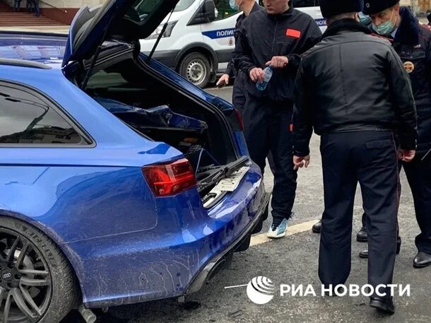 Песков авто. Машина дмитрия пескова. Genesis g90l амр97. Тесла сына пескова. Песков авто.