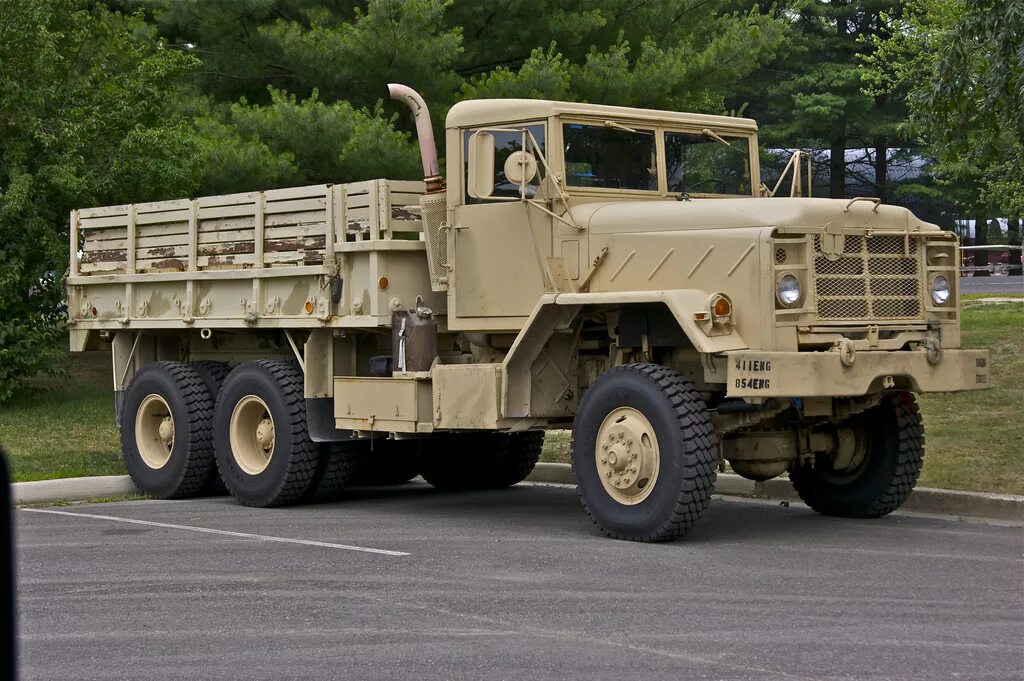 Автомобиль м 35. Американский грузовик м939 армейский. Грузовик м 35 военный м35 американский. Грузовик GMC m939. Грузовик GMC m35.