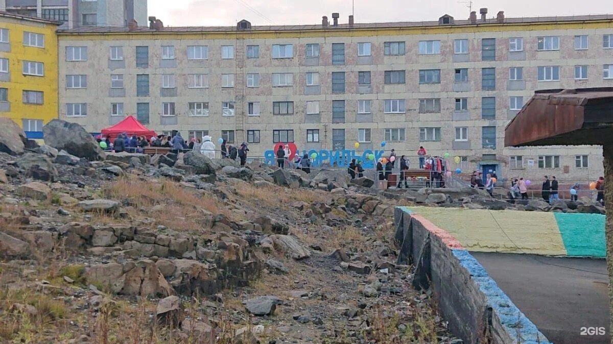 Детский сад 14 норильск. Сады норильска. Детский сад 3 норильск. Московская 18 талнах детский сад. Талнахская 30 норильск.