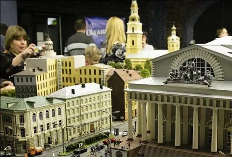С макетами города происходит в жизни