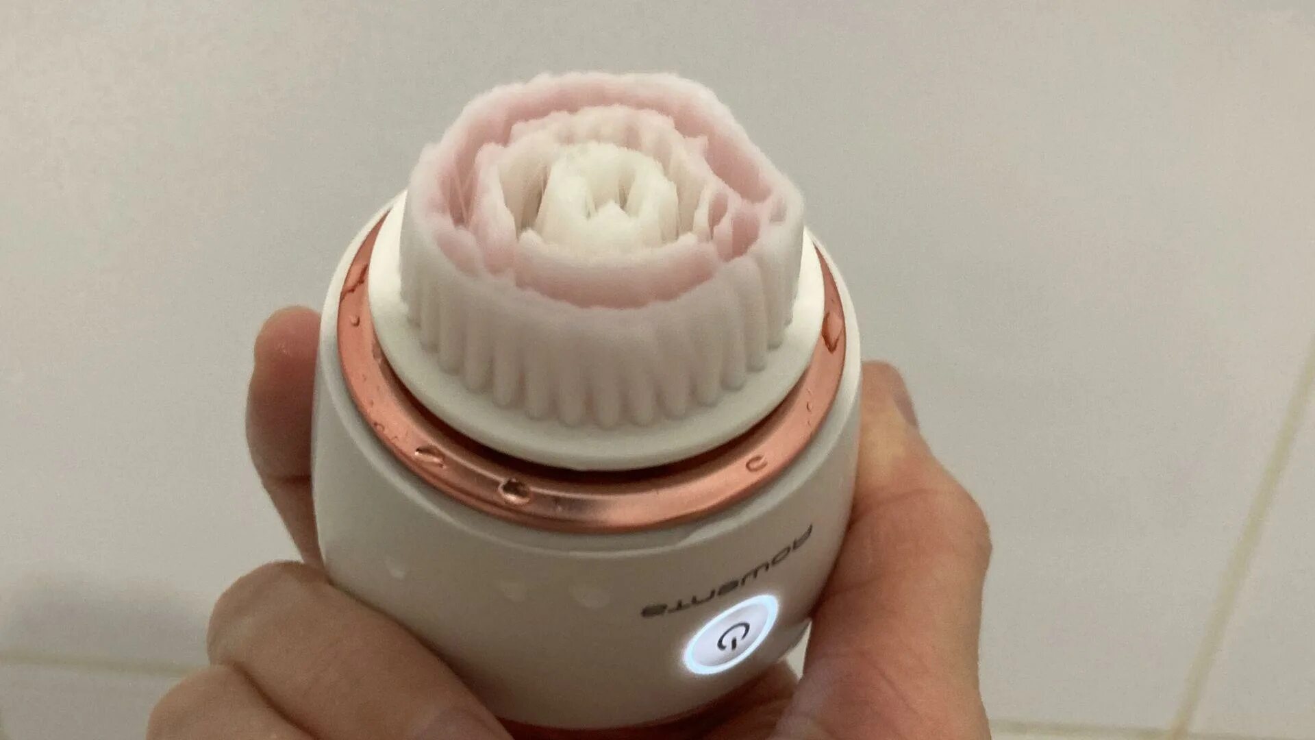 Rowenta facial brush mm5007f0. Rowenta lv7030f0. Rowenta facial brush lv4020f0. массажная щетка для лица ровента. Rowenta mm5007f0 сменная насадка.