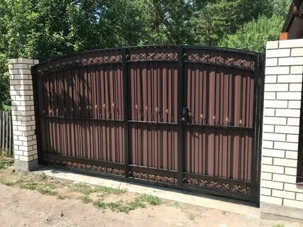 Калитка в воротах
