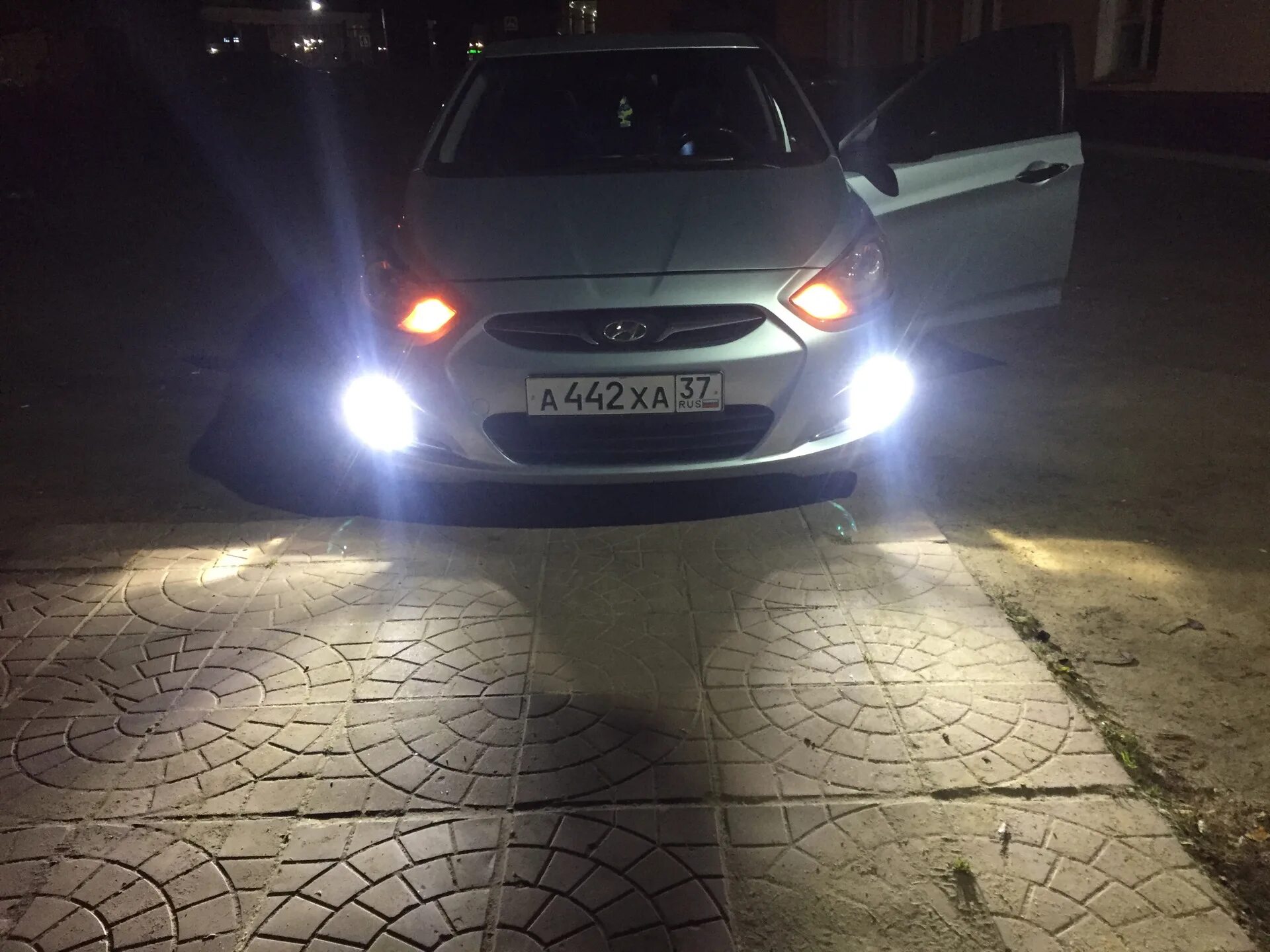 Противотуманные фары солярис 1. ПТФ led Hyundai Solaris. Диодные ПТФ Хендай Солярис 1. Лед лампы в ПТФ Хендай Солярис. ПТФ Hyundai Solaris 2021.