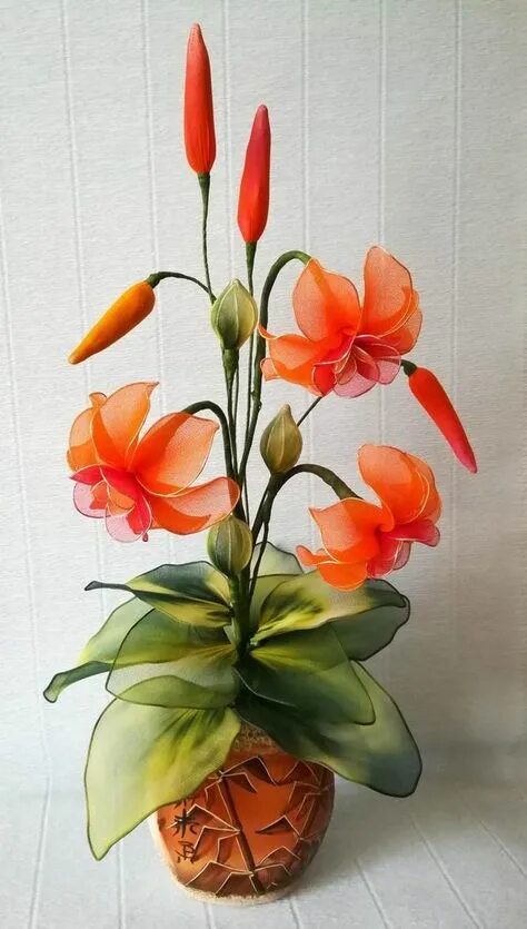 Творческий проект цветы из капрона Pin de Crystal Shannon en Ribbon flowers diy Flores artificiales, Flores
