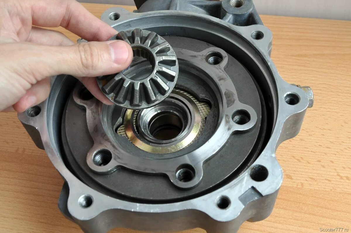 задний редуктор cf moto x8. задний редуктор cf moto 500. подшипник на cf moto x8 задний редуктор. сальник заднего редуктора cf moto x8. редуктор сф мото.