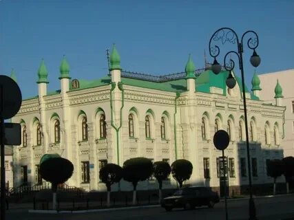 Әтештің шәуетпен спринт жасайтын видеосы